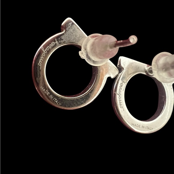 SALVATORE FERRAGAMO Gancini Stud Earrings Silver - Picture 4 of 10